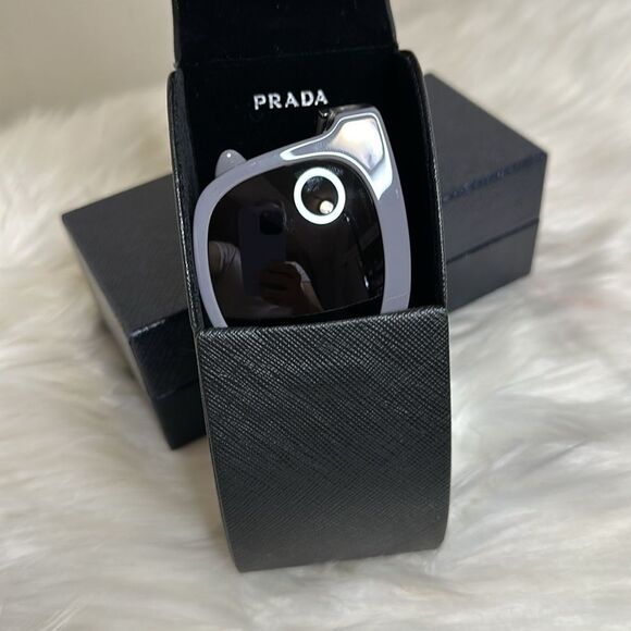 💯 Authentic Prada Sunglasses🍀 - Picture 12 of 14